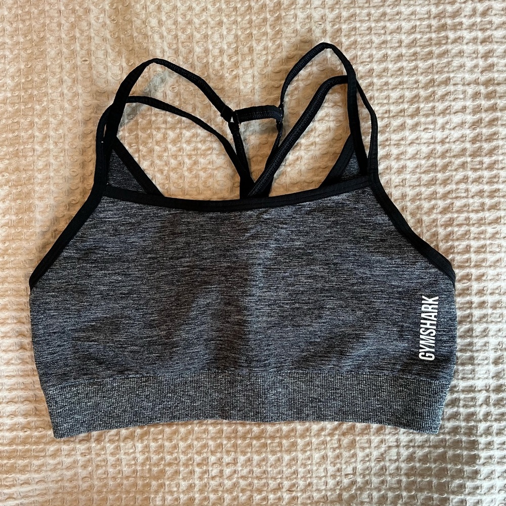 🦈Gymshark Sports Bra🦈